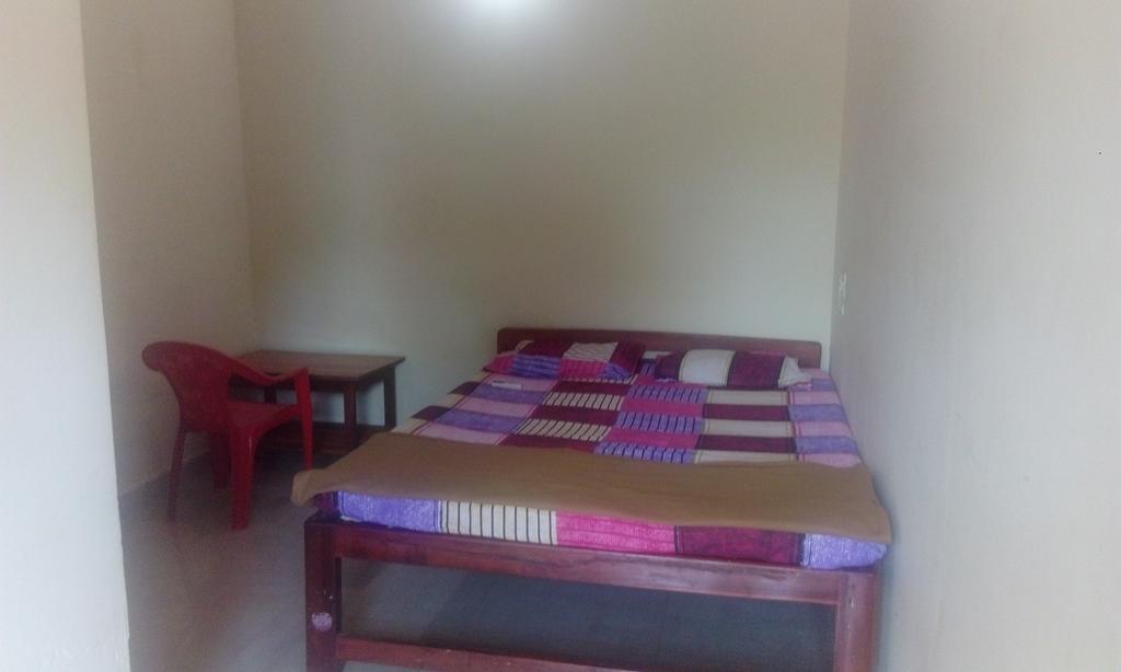 Radhabai Guest House Arambol Bagian luar foto